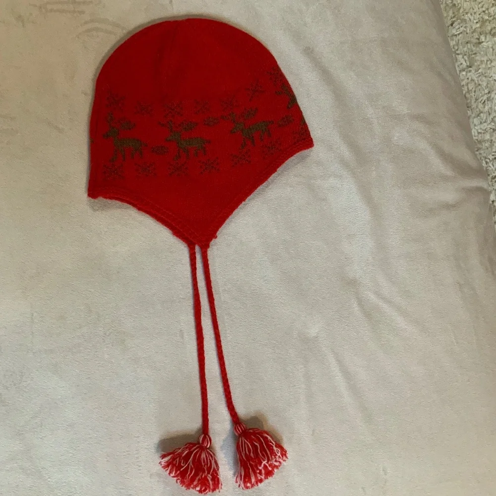 Land’s End Red Reindeer Knit Hat Winter Cold Weather Holiday Outdoors Preppy